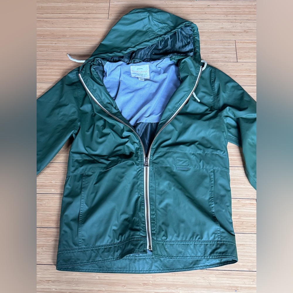Weatherproof Vintage raincoat (Men’s Small)